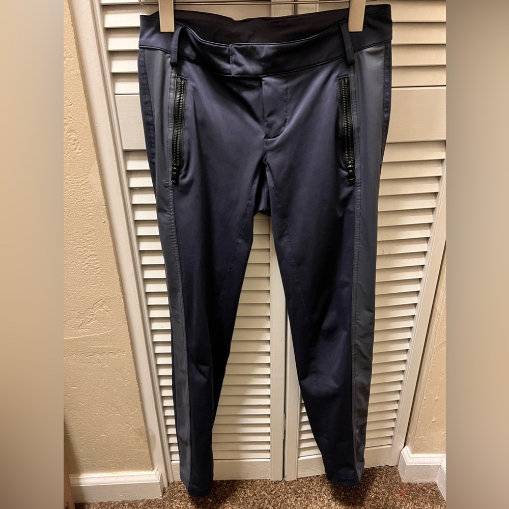 Lululemon Blue Dress/Work Pants/4 Pockets/Zipper/Button/Clasp Closure/LkNew/Sz 4